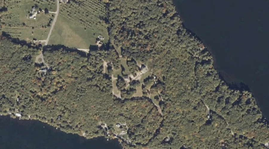 Gladys and Rose Hill